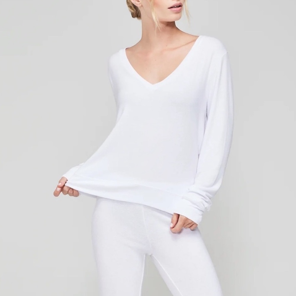 Like New Wildfox Deep V Baggy Beach Jumper Sweatshirt / Top in White